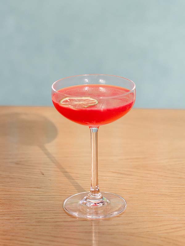 Cocktail med vodka og tranebær - Cosmopolitan